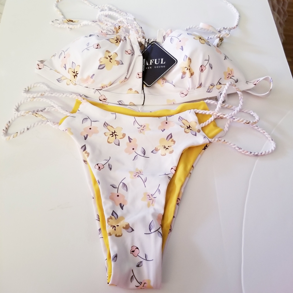 Zaful Bikini Swimsuit Set Bundle Size 8 - Picture 4 of 9